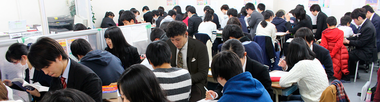 新卒正社員 講師（管理職候補）